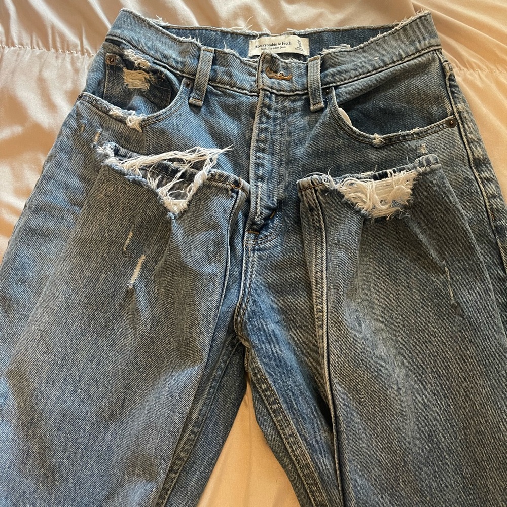 Curve love Abercrombie mom jeans
